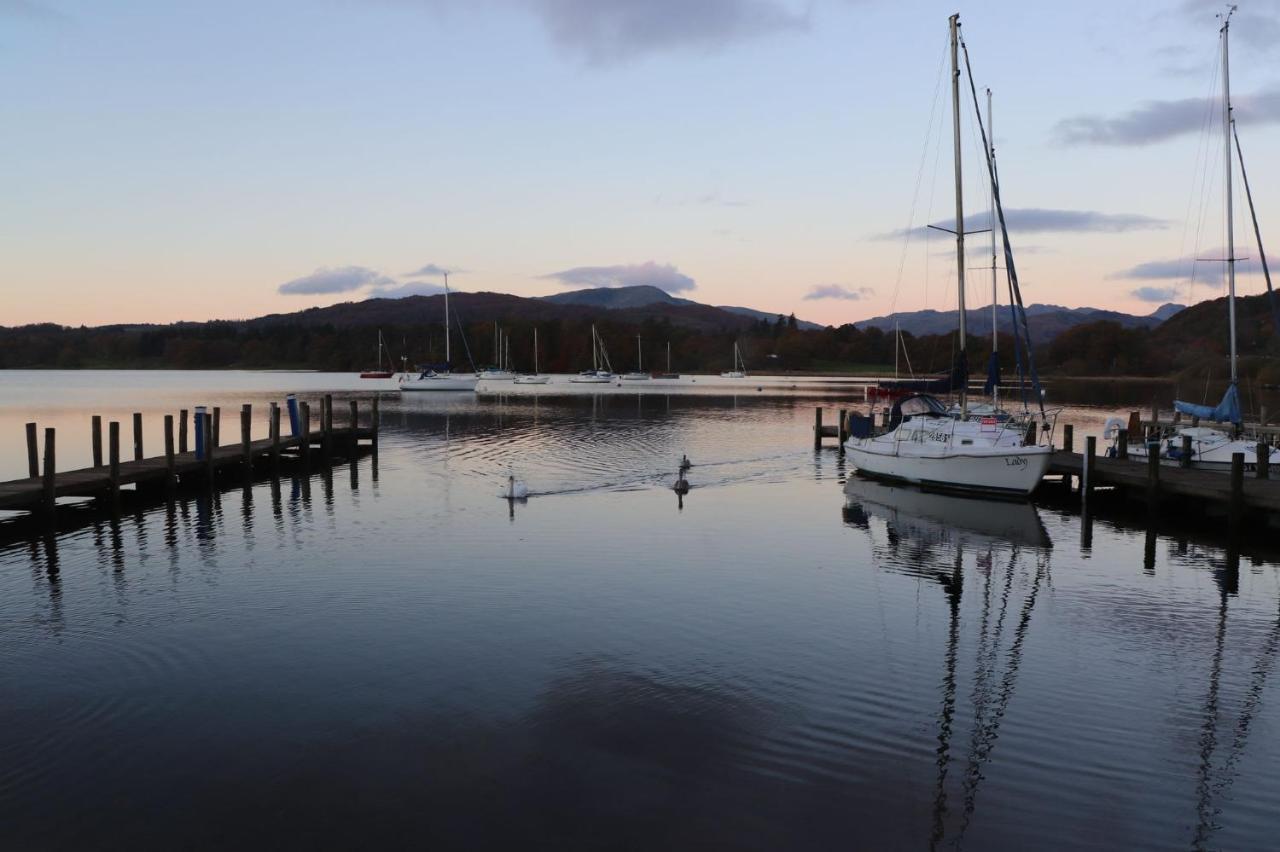 Brand New - Contemporary - 2 Bedroom - 2 Bathroom - Spacious Apartment - Lake Views Ambleside Eksteriør bilde
